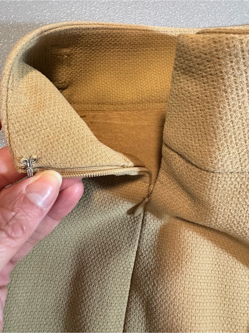Ann Taylor LOFT Camel Colored Lined Pencil Skirt with Belt Loops Size 6 - Picture 8 of 12